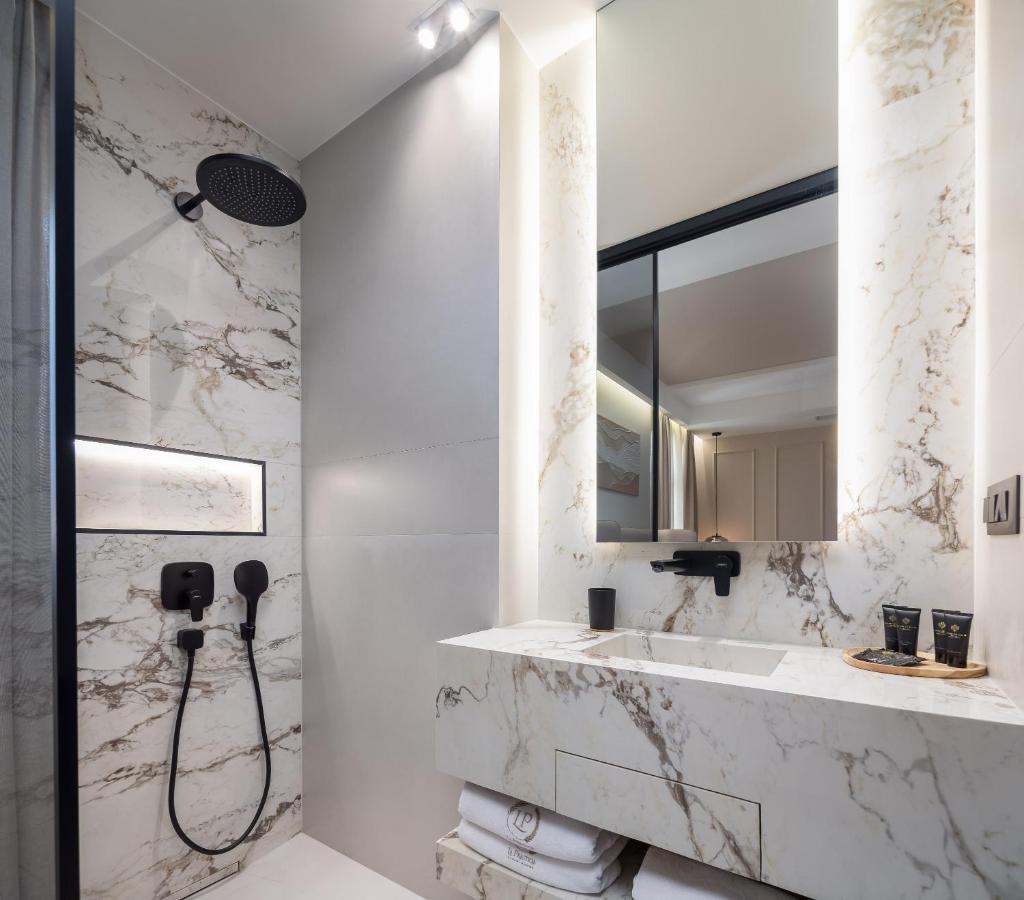 Luxury Rooms Le Prestige Few Minutes From Split'S Iconic Waterfront Zewnętrze zdjęcie