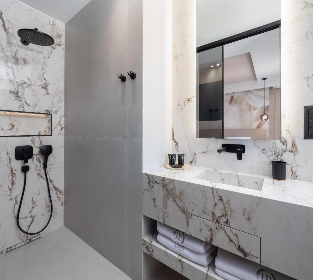 Luxury Rooms Le Prestige Few Minutes From Split'S Iconic Waterfront Zewnętrze zdjęcie