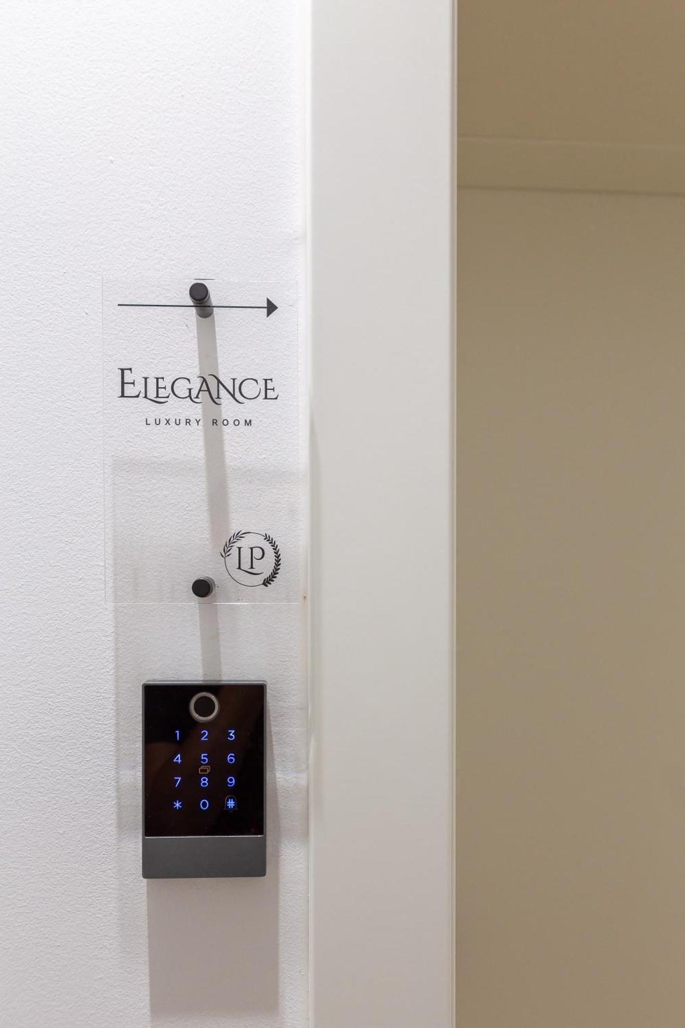 Luxury Rooms Le Prestige Few Minutes From Split'S Iconic Waterfront Zewnętrze zdjęcie